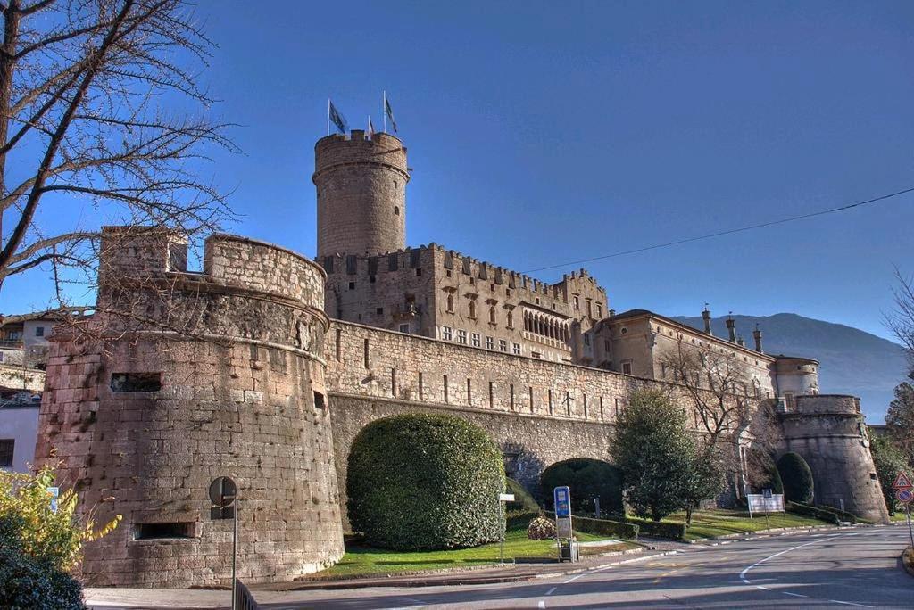 B&B La Loggia Del Castello Trento Esterno foto