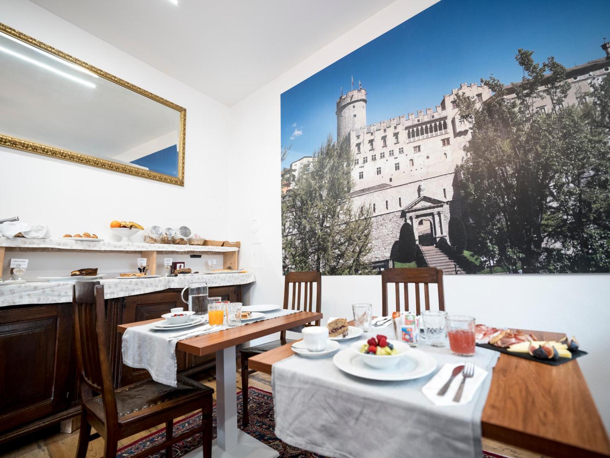 B&B La Loggia Del Castello Trento Esterno foto